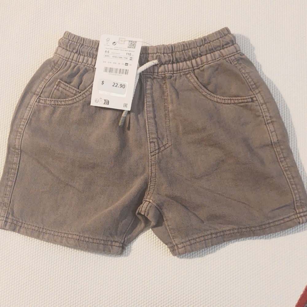 Zara 4-5 brand new brown shorts
